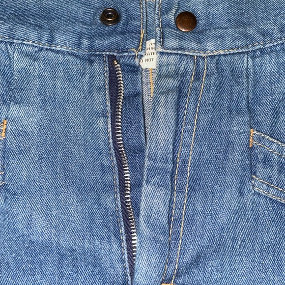 A line Denim Skirt - Picture 4 of 9